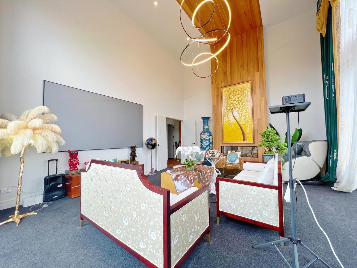 Elegant Beach House In Long Bay Auckland Exterior photo